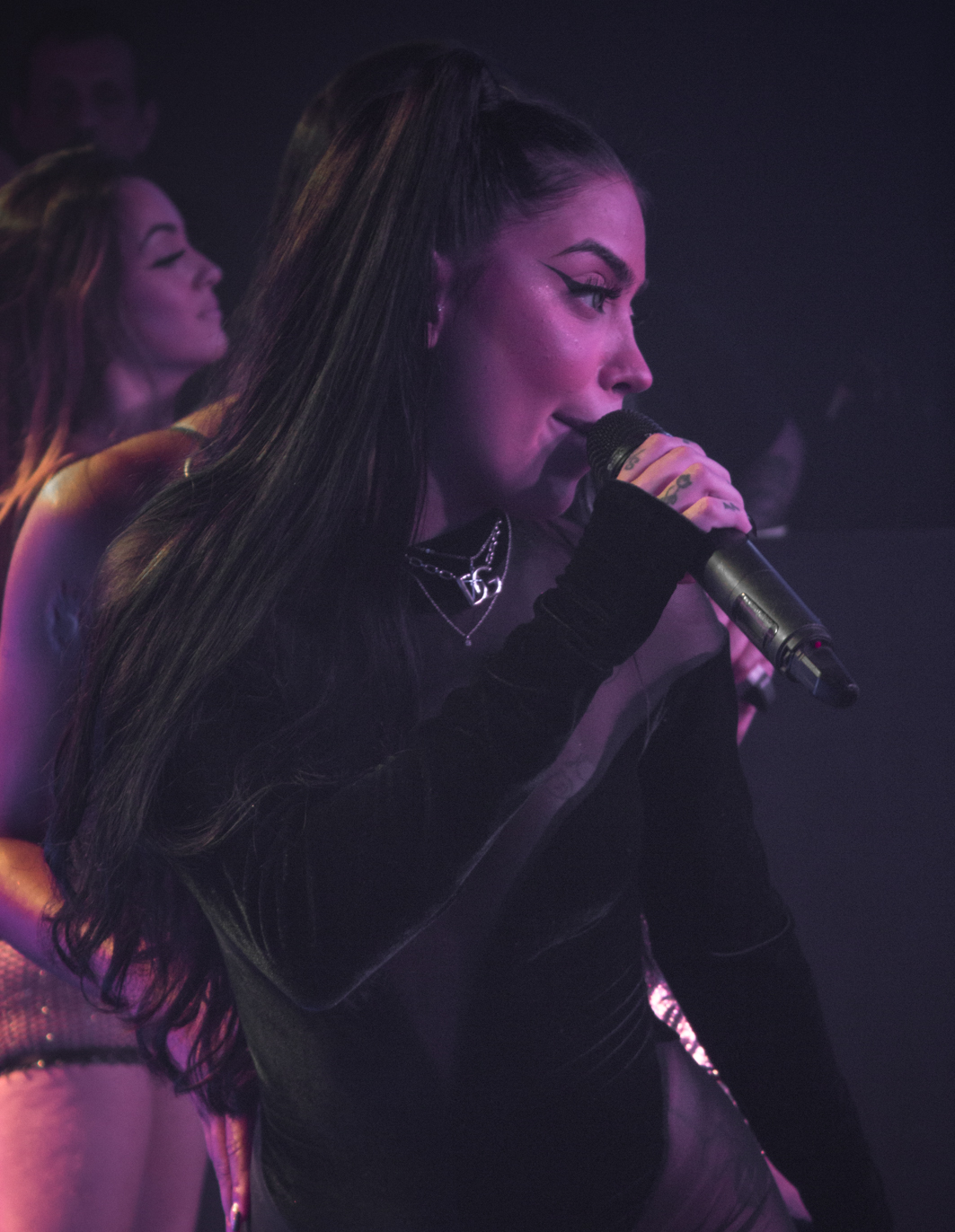 Capa: MC Mirella tem show cancelado em São Paulo; motivo não foi confirmado
